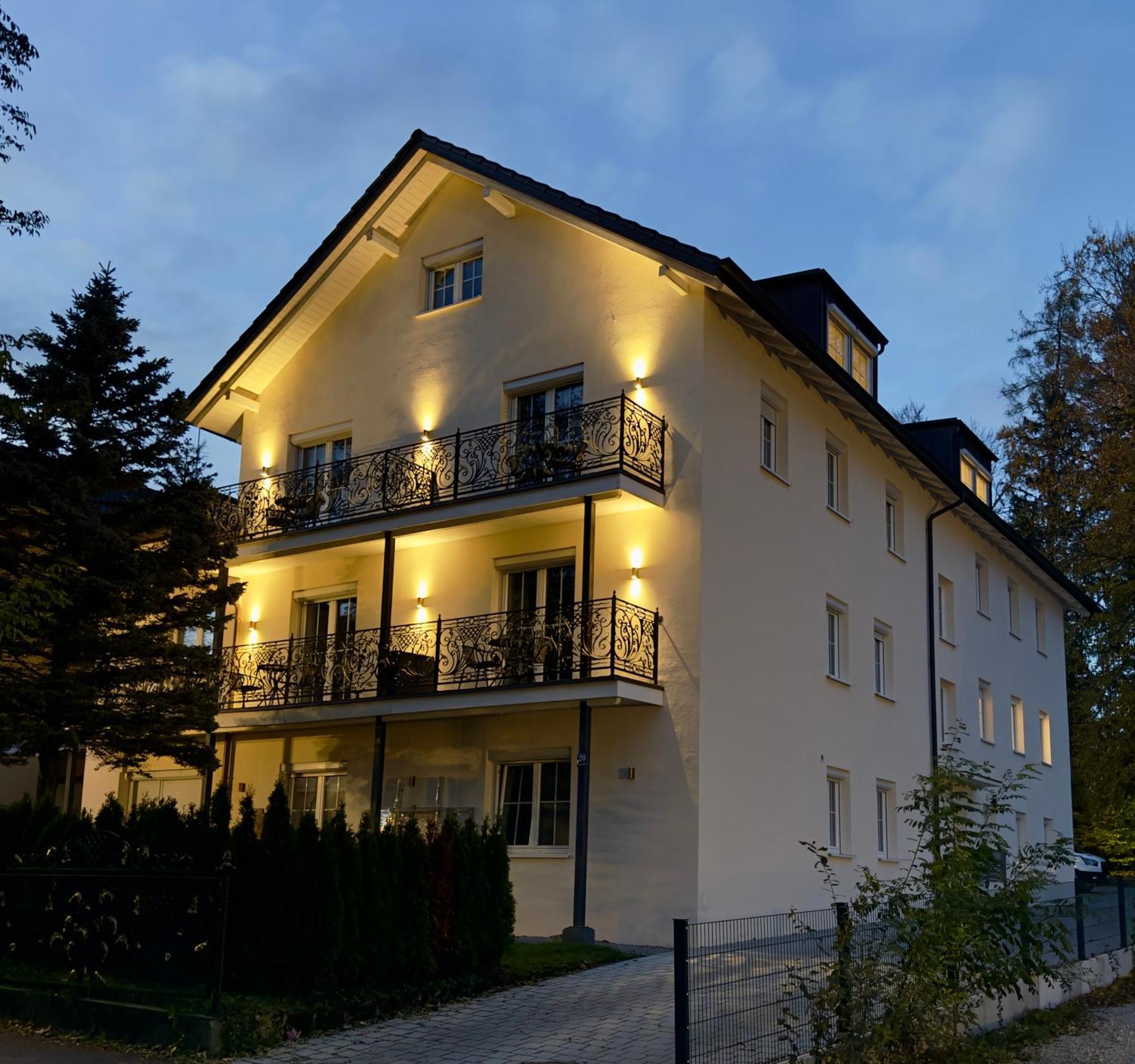 Yuva Homes Am Kurpark Apartment